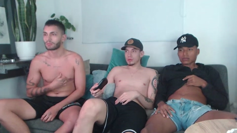 fratguysonline  16-04-2023